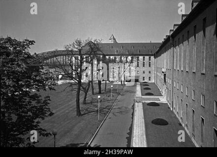 Ein Besuch im Rheinischen Museum à Köln, Allemagne 1930er Jahre.Visite du musée Rheinisches à Cologne, Allemagne des années 1930. Banque D'Images