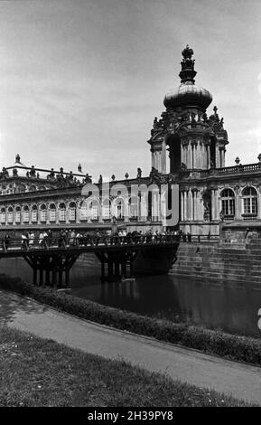 DAS Kronentor am Zwinger à Dresde, Allemagne 1930er Jahre. À Dresde, Allemagne 1930. Banque D'Images
