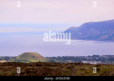 Les sentiers de randonnée de Ronan Way dans le Glen's of Antrim sur la côte d'Antrim à côté de Cushman, en Irlande du Nord. Banque D'Images