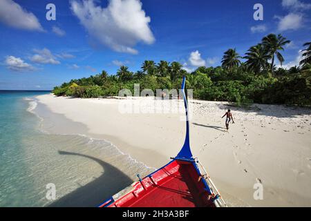 ARCHIPEL DE MALDIVE, ATOLL DE DHAALU, ARRIVANT SUR L'ÎLE CASTEWAY (NAUFRAGE) ÎLE PRIVÉE AVEC UN SEUL HÉBERGEMENT DE LUXE (GÉRÉ PAR Banque D'Images