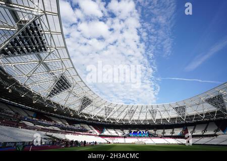 Photo du dossier datée du 24-10-2021 d'une vue générale du London Stadium, Londres.West Ham a reçu l'autorisation de planifier l'augmentation de la capacité du stade de Londres à 62,500.Date de publication : le mercredi 27 octobre 2021. Banque D'Images