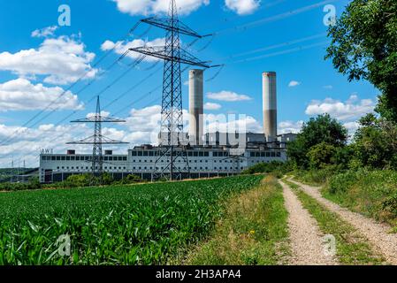 Grevenbroich-Frimmersdorf, Allemagne.La centrale électrique de Kraftwerk Frimmersdorf, alimentée au charbon de bois, est en décomposition et inactive.Il est remplacé par un nouveau et plus efficace au Neurath voisin. Banque D'Images