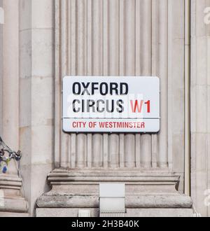 Détail du panneau Oxford Circus, Westminster, Londres, Royaume-Uni. Banque D'Images