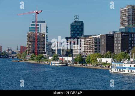 Skyline Berlin, Blick von Oberbaumbruecke Richtung East Side Gallery, Media Spree, Pirates de Berlin, Speicher, Zalando, Niveaux de vie, Mercedes, Pie Banque D'Images