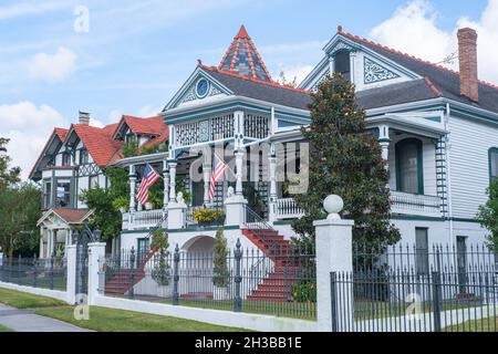 LA NOUVELLE-ORLÉANS, LA, États-Unis - 23 OCTOBRE 2021 : maison historique Cresson sur l'Esplanade Avenue Banque D'Images