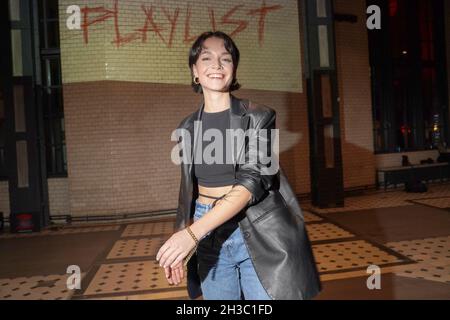 Berlin, Allemagne.27 octobre 2021.Le musicien Lotte à la première du livre 'Playlist'.Credit: Jörg Carstensen/dpa/Alay Live News Banque D'Images