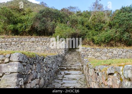 Routes pavées à Machu Picchu, Cuzco, Pérou. Banque D'Images