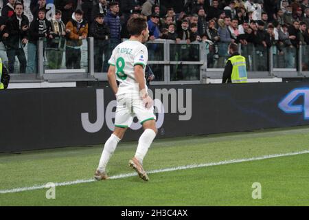 Maxime Lopez de l'US Sassuolo célébrant pendant la série italienne Un match de football entre Juventus FC et US Sassuolo le 27 octobre 2021 au stade Allianz de Turin, Italie Banque D'Images