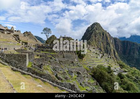 Le sommet de la montagne de Huayna Picchu à Machu Picchu, Cuzco, Pérou. Banque D'Images