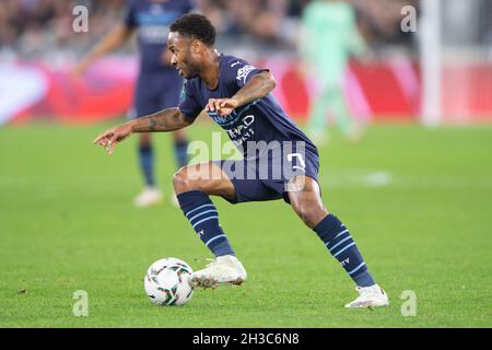 Londres, Royaume-Uni.27 octobre 2021.Raheem Sterling de Manchester City lors du match de la coupe EFL Carabao Round de 16 entre West Ham United et Manchester City au stade de Londres, Parc olympique Queen Elizabeth, Londres, Angleterre, le 27 octobre 2021.Photo de Salvio Calabre.Utilisation éditoriale uniquement, licence requise pour une utilisation commerciale.Aucune utilisation dans les Paris, les jeux ou les publications d'un seul club/ligue/joueur.Crédit : UK Sports pics Ltd/Alay Live News Banque D'Images