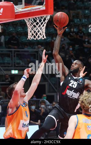 Bologne, Italie.27 octobre 2021.Jakarr Sampson (Segafredo Virtus Bologna) pendant le tournoi Eurocup match Segafredo Virtus vs Bologna.Ratiopharm Ulm au palais sportif de Paladozza - Bologne, 27 octobre 2021 crédit: Agence de photo indépendante/Alamy Live News Banque D'Images