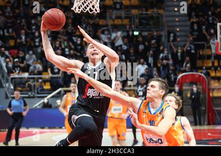 Bologne, Italie.27 octobre 2021.Amar Alibegovic (Segafredo Virtus Bologna) pendant le tournoi Eurocup match Segafredo Virtus Bologna vs.Ratiopharm Ulm au palais sportif de Paladozza - Bologne, 27 octobre 2021 crédit: Agence de photo indépendante/Alamy Live News Banque D'Images