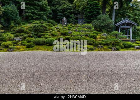 Jardin de Mantokuji - la colline artificielle de ce jardin qui s'étend devant le toit de chaume Shoin est construit sous la forme de ce qui est appelé un ' Banque D'Images