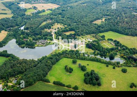 Image aérienne de l'abbaye de Newstead, dans le Nottinghamshire, Angleterre, Royaume-Uni Banque D'Images