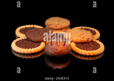 biscuits aux pépites de chocolat sur le miroir Banque D'Images