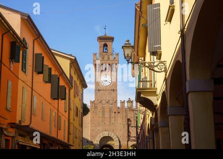 Castel San Pietro terme, dans la province de Bologne, Émilie-Romagne, Italie : ville historique Banque D'Images