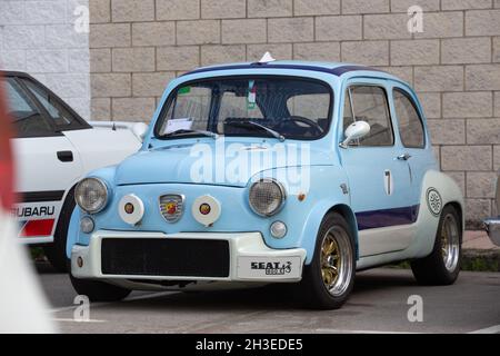 Cartes, Espagne - 16 octobre 2021: Classic car Show.Le SIÈGE 600 est une voiture de tourisme produite par le constructeur espagnol SIÈGE entre 1957 et 1973.JE Banque D'Images