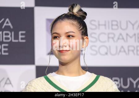 Tokyo, Japon.28 octobre 2021.SHIBUYA SCRAMBLE SQUARE, une installation commerciale à Shibuya, Tokyo, célèbre son 2e anniversaire.Le mannequin japonais Mira Hasegawa devient ambassadeur.Le premier magasin éclair de la marque Hasegawa, « JAM APPAREL », est exposé pour une durée limitée. Le 28 octobre 2021 à Tokyo, au Japon.(Photo de Kazuki Oishi/Sipa USA) crédit: SIPA USA/Alay Live News Banque D'Images