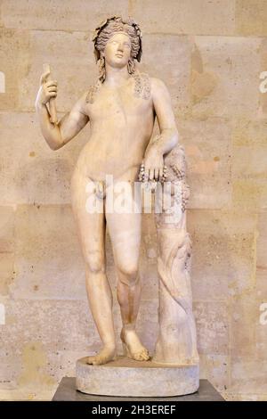 France, Paris, Musée du Louvre, salle de sculpture, Bacchus Banque D'Images