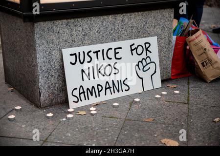 Berlin, Allemagne.28 octobre 2021.Justice pour Nikos Sampanis.Berlin, Allemagne, le 28 octobre 2021.(Photo de Michael Kuenne/PRESSCOV/Sipa USA) crédit: SIPA USA/Alay Live News Banque D'Images