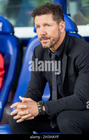 Villarreal, Espagne.28 octobre 2021.Diego Simeone de l'Atletico de Madrid vu pendant l'espagnol la Liga, match de football entre Levante UD et Atletico de Madrid au stade Ciutat de Valencia à Valence.(Note finale; Levante UD 2:2 Atletico de Madrid) (photo de Xisco Navarro/SOPA Images/Sipa USA) crédit: SIPA USA/Alay Live News Banque D'Images