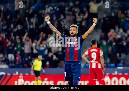 Villarreal, Espagne.28 octobre 2021.José Luis Morales de Levante UD célèbre pendant le match de football espagnol la Liga entre Levante UD et Atletico de Madrid au stade Ciutat de Valencia à Valence.(Note finale; Levante UD 2:2 Atletico de Madrid) (photo de Xisco Navarro/SOPA Images/Sipa USA) crédit: SIPA USA/Alay Live News Banque D'Images