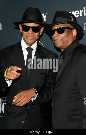 Los Angeles, Californie.23 octobre 2021.Jimmy Jam, Terry Lewis aux arrivées pour la cérémonie de remise des prix ÉBÈNE Power 100, The Beverly Hilton Hotel, Los Angeles, CA 23 octobre 2021.Crédit : Priscilla Grant/Everett Collection/Alay Live News Banque D'Images