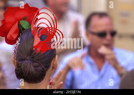 MALAGA, ESPAGNE - Août 14 : Les danseurs de flamenco robe de style à la foire d'août Malaga, 14 août 2009 à Malaga, Espagne Banque D'Images