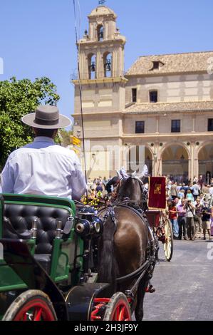 MALAGA, ESPAGNE - Août 14 : cavaliers et chariots à la foire d'août Malaga, 14 août 2009 à Malaga, Espagne Banque D'Images