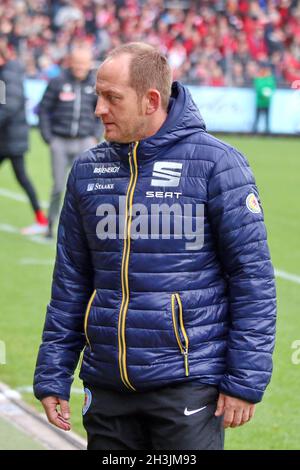 Football: 2.BL.- 15/16 - SC Freiburg contre Eintracht Braunschweig Banque D'Images