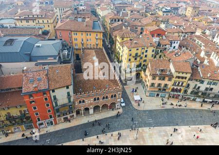 Vue aérienne de la Piazza delle Erbe Banque D'Images