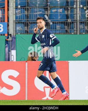 Jubilation Milos PANTOVIC (BO) après son but à 1: 0, Soccer DFB Pokal 2ème tour, VfL Bochum (BO) - FC Augsburg (A), le 27 octobre 2021 à Bochum/Allemagne.Â Banque D'Images