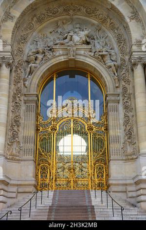 FRANCE PARIS (75) PETIT PALAIS MUSÉE DES BEAUX-ARTS, CONSTRUIT PAR L'ARCHITECTE CHARLES GIRAULT Banque D'Images