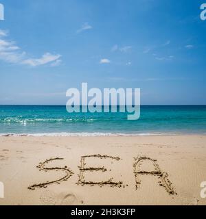 Mer écrite sur la plage sur la mer Banque D'Images
