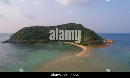 Vue aérienne du drone sur l'île de Koh Ma, chemin de koh Phangan Banque D'Images