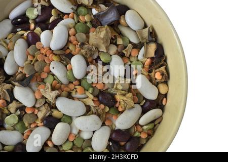 Légumes secs mélange de soupe dans un bol, gros plan. Banque D'Images