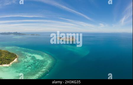 Vue aérienne de la magnifique île Bamboo en Thaïlande Banque D'Images