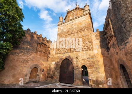 Abbaye de Veruela Real Monasterio de Santa Maria de Veruela, Vera de Moncayo, Saragosse, Aragon, Espagne. Banque D'Images