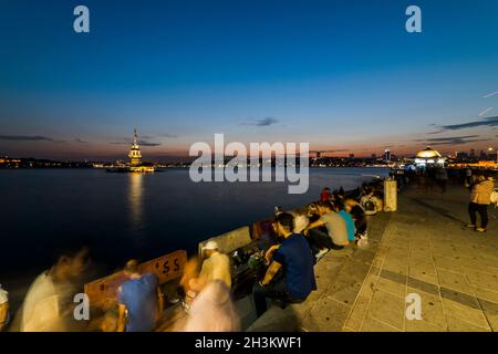 ISTANBUL, TURQUIE - 25 JUILLET 2018 : Tour de la jeune fille à Istanbul, Turquie (KIZ KULESI - USKUDAR) Banque D'Images