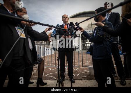 Rome, Italie.29 octobre 2021.Le ministre allemand des Finances, OLAF Scholz, fait une déclaration lors de la réunion des ministres des Finances et de la Santé du G20 avant le sommet des dirigeants mondiaux du G20 à Rome.Credit: Oliver Weiken/dpa/Alay Live News Banque D'Images