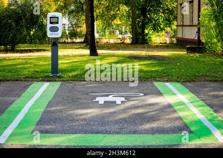 Point de charge ev Virta Ltd.Le réseau de charge de Virta est l'un des plus vastes d'Europe, travaillant dans plus de 25 pays.Salo, Finlande.19 septembre 2020. Banque D'Images