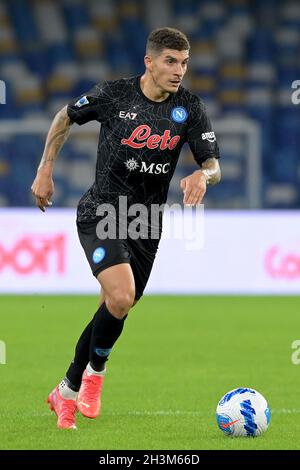 NAPELS, ITALIE - OCTOBRE 28: Giovanni Di Lorenzo de SSC Napoli pendant la série Un match entre SSC Napoli et le FC de Bologne au Stadio Diego Armando Maradona le 28 octobre 2021 à Napels, Italie (photo de Ciro Santangelo/Orange Pictures) Banque D'Images