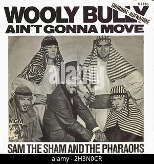 Vintage Vinyl Recording - Sam le Sam et les pharaons - Wooly Bully - 1965 02 Banque D'Images