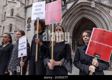 Affaire d'appel historique de « contrôle coercitif » impliquant la mère « Jenny » condamnée à six ans de prison pour avoir gravement porté préjudice à son nouveau-né. Banque D'Images