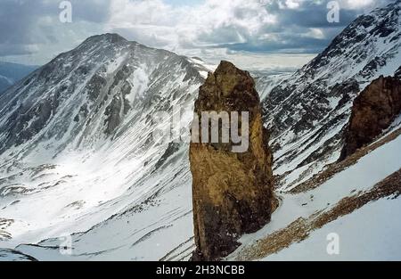 Mont Sayan en hiver dans la neige.La nature des montagnes est sayan. Banque D'Images