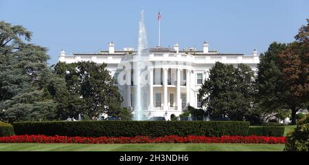 South Portico et Truman Balcony of the White House Washington DC Banque D'Images