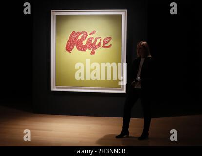 New York, États-Unis.29 octobre 2021.RIPE by Ed Ruscha est exposé à un aperçu de la vente en soirée du 20e siècle de Christie à New York le vendredi 29 octobre 2021.Photo de John Angelillo/UPI crédit: UPI/Alay Live News Banque D'Images