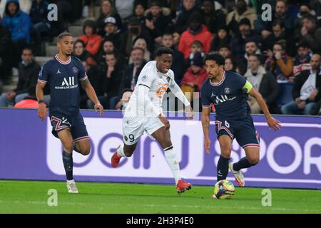 Paris, France.30 octobre 2021.MARQUINHOS défenseur de PSG en action pendant le championnat français de football, Ligue 1 Uber Eats, entre Paris Saint Germain et Lille au Parc des Princes Stadium - Paris France.Crédit : ZUMA Press, Inc./Alay Live News Banque D'Images