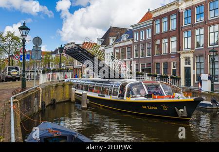 Alkmaar, pays-Bas - 28 avril 2017 : le navire se déplace à la Manche Banque D'Images