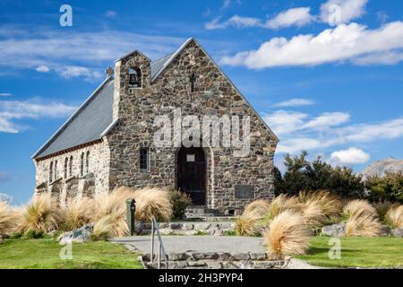 LAC TEKAPO, RÉGION DU MACKENZIE, NOUVELLE-ZÉLANDE - FÉVRIER 23 : Église du bon Berger au lac Tekapo en Nouvelle-Zélande, en février Banque D'Images